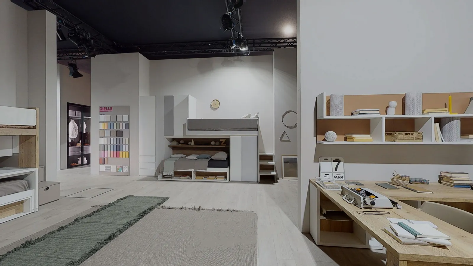 VIRTUAL TOUR